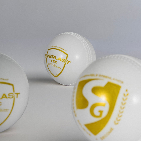 SG Everlast Tec Cricket Ball White Pack of 3