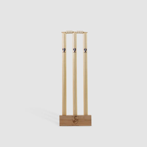 SG Club Cricket Stumps Full Size