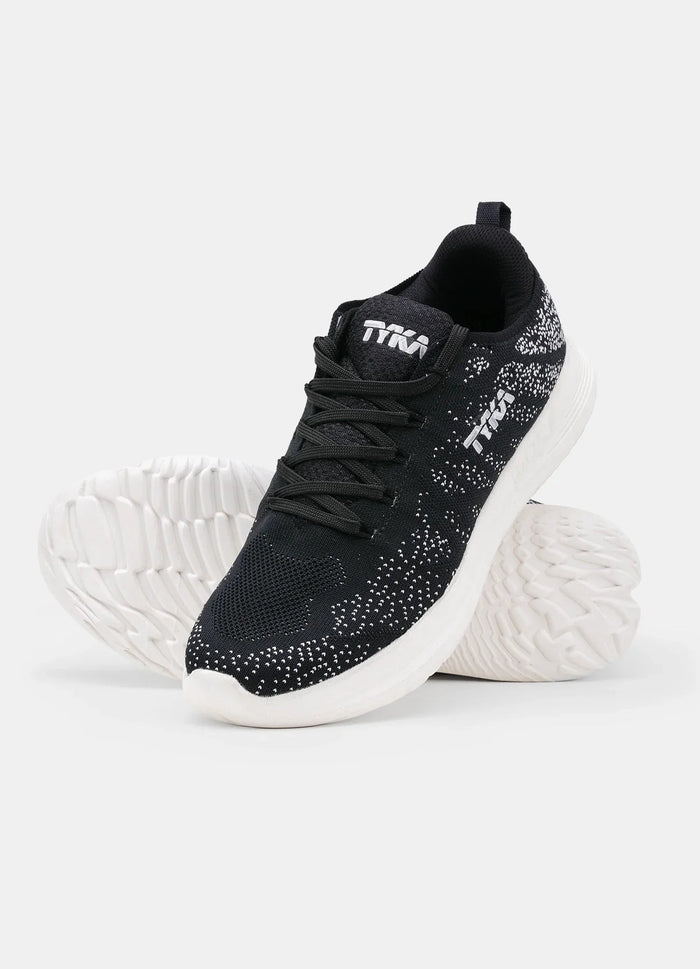 Tyka Wolf Rubber Cricket Shoes Black/White